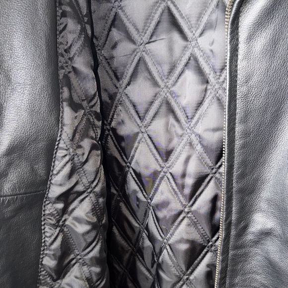 GAP Men's Black Leather Jacket - Picture 3 of 8